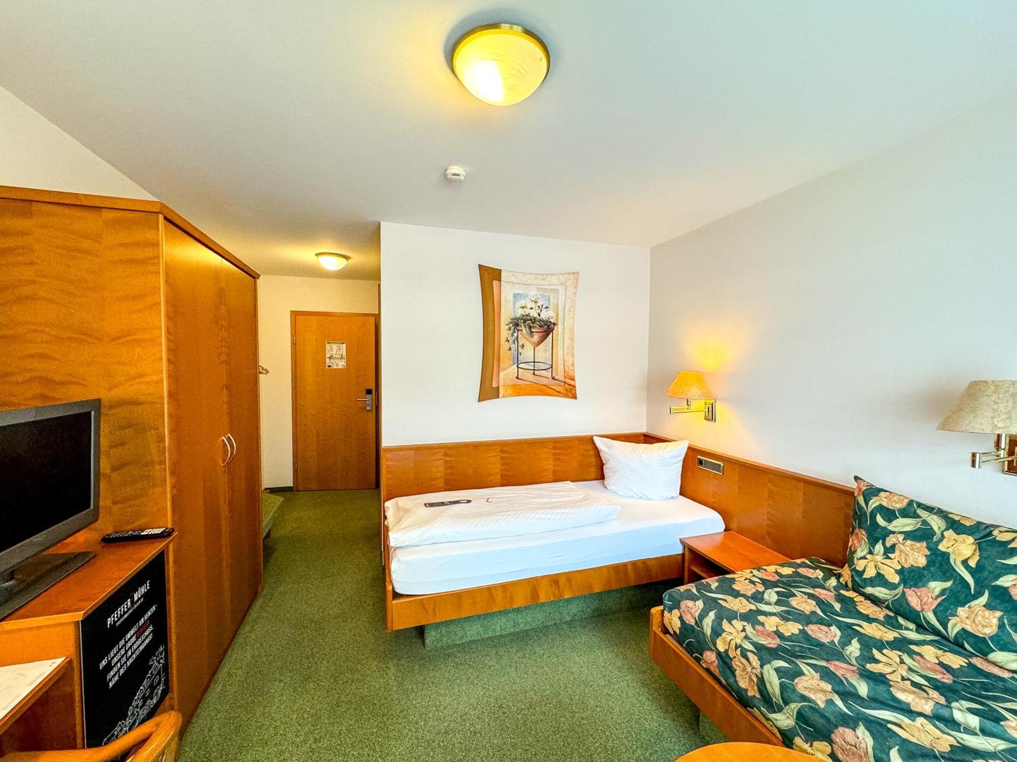 Hotel Pfeffermuehle Зиген Экстерьер фото